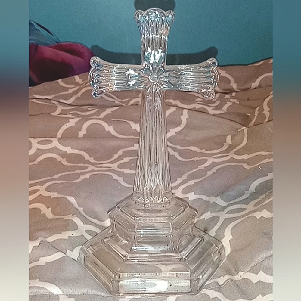 Clear Glass Cross